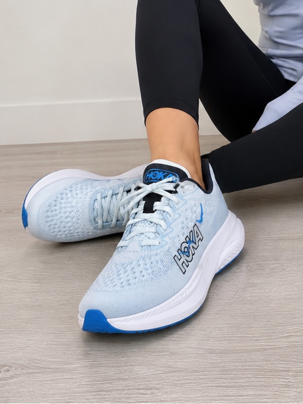 HOKA Mach 6 Light Blue White Running Shoes Athletic Sneakers Sz 5.5 D